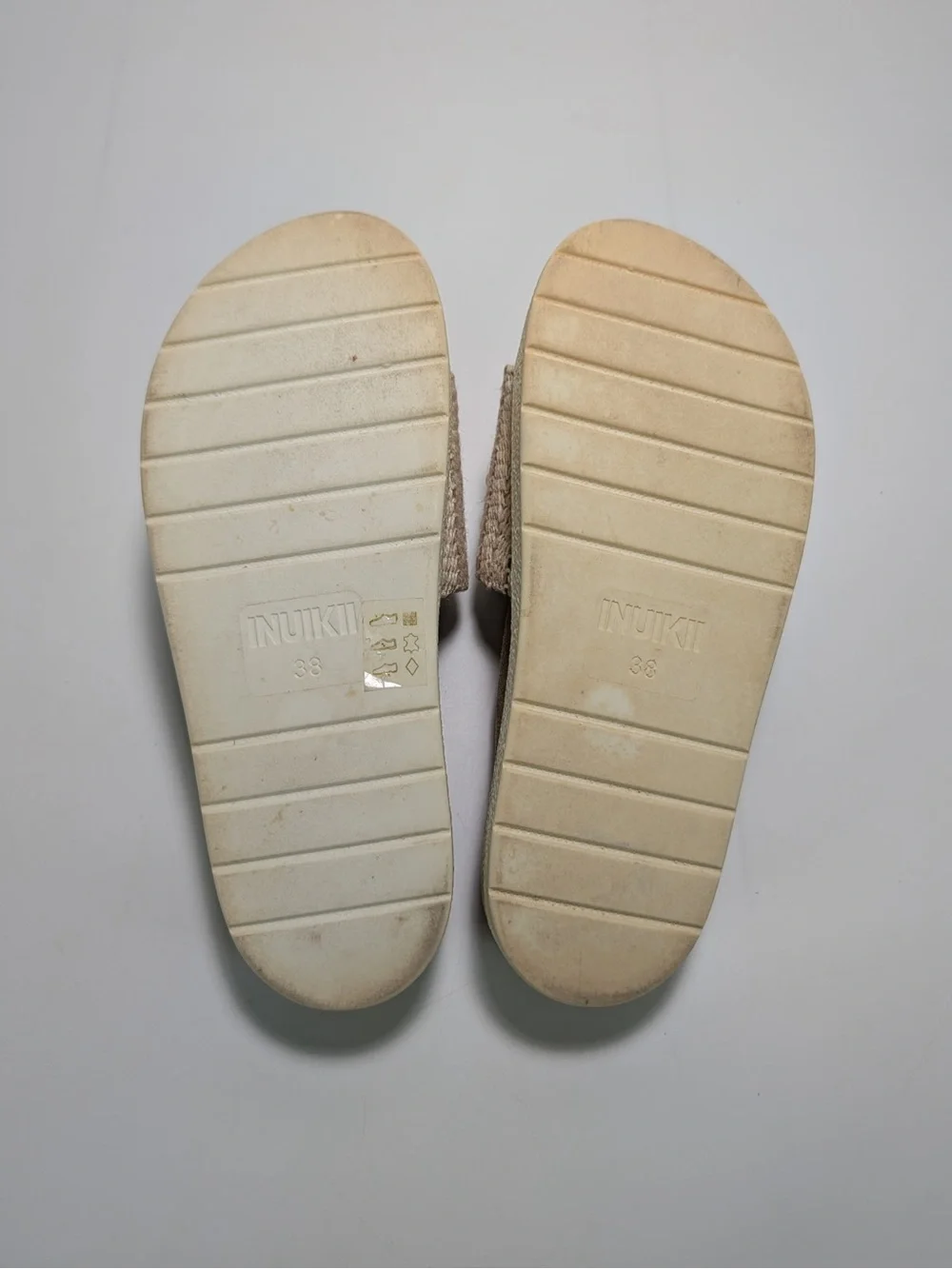 Inuikii Raffia Pearl Slides - Picture 9 of 10